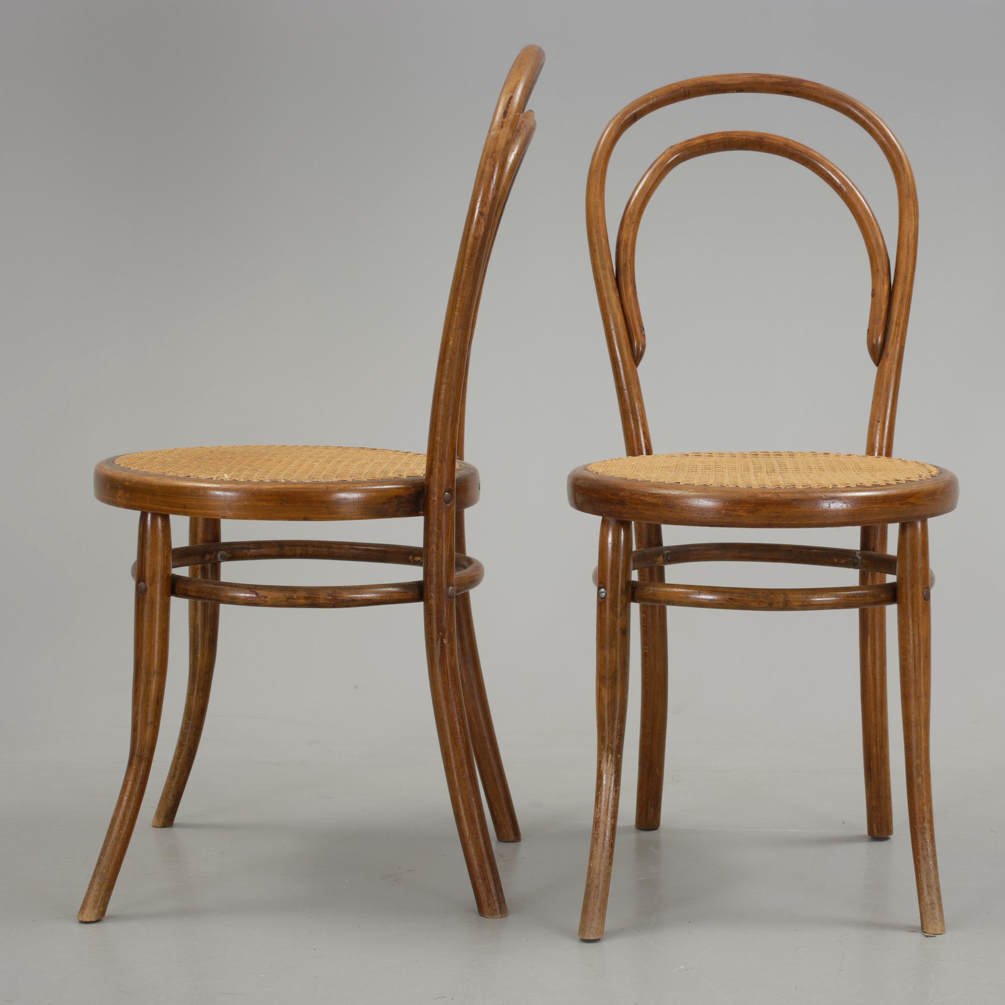 STOLAR, 4 st, en märkt Thonet, 1900-talets början.