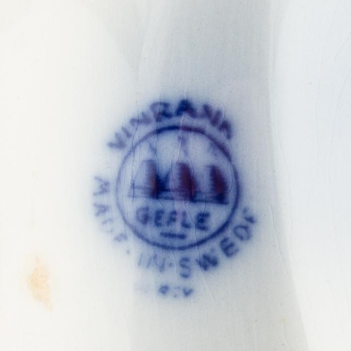 Arthur Percy, service, 68 pieces, "Grape Vine", Gefle, first half of the 20th century.