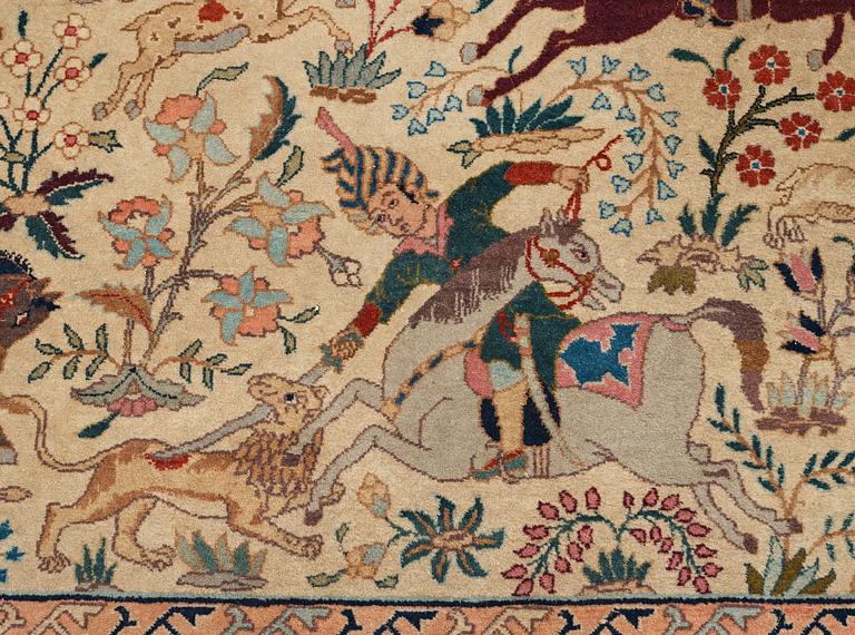 A CARPET, a semi-antique Tabriz figural, ca 327-333,5 x 236,5-240 cm.