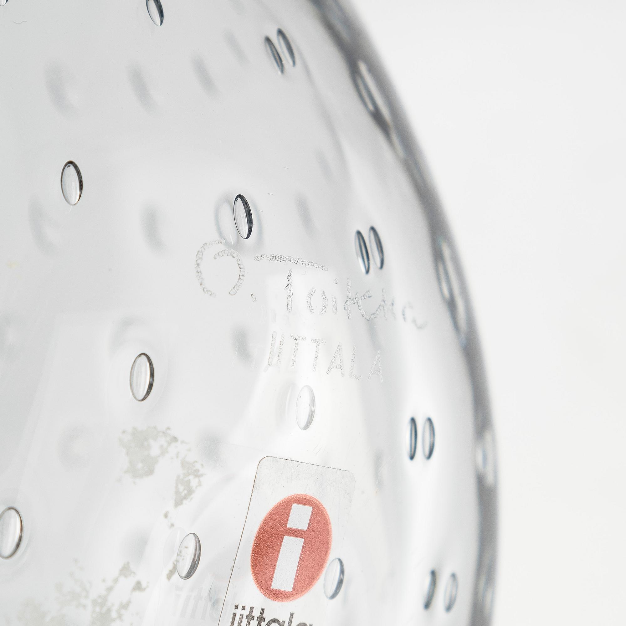 Oiva Toikka, a 'Pearl' glass bird, signed O. Toikka Iittala.