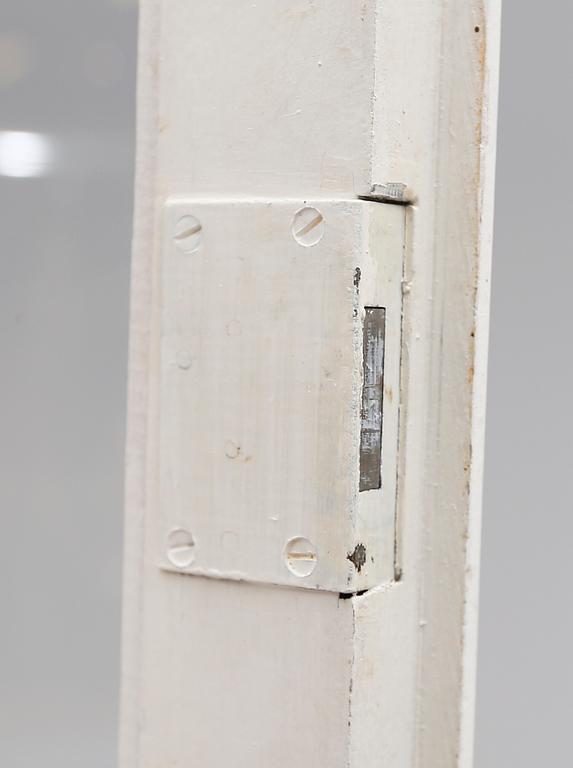 LÄKARSKÅP, Kifa, Stockholm, 1900-talets mitt.