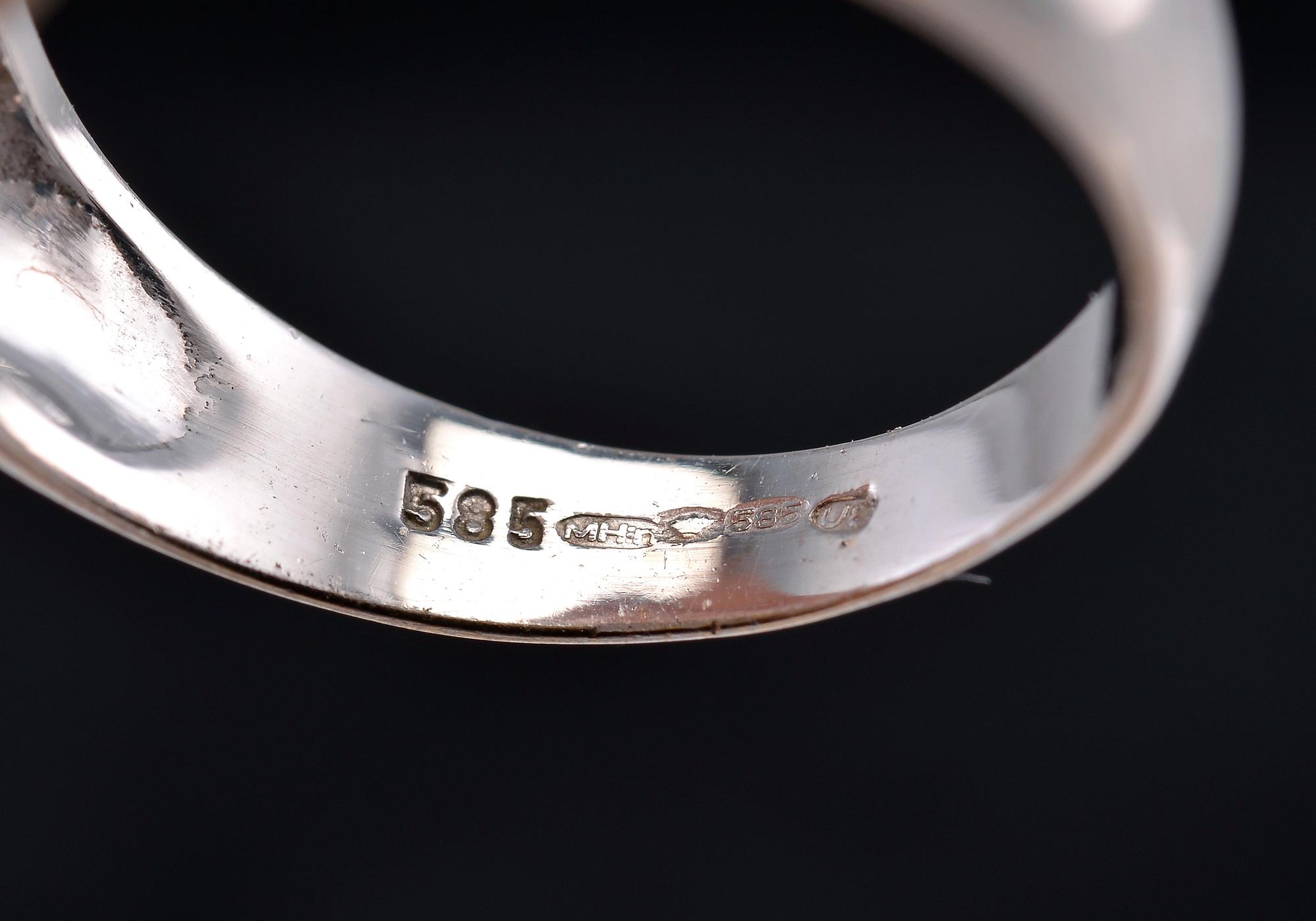 SORMUS, briljanttihiottuja timantteja n. 1.3 ct, 18K valkokultaa, koko 18, paino 5,4 g.
