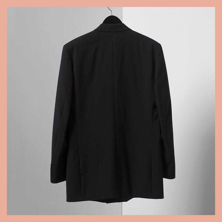 KAVAJ, Yves Saint Laurent, storlek 52.