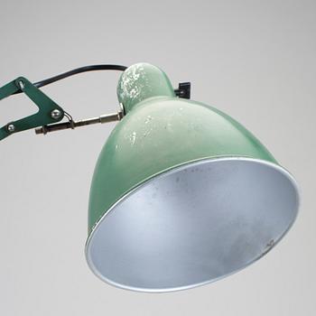 SKRIVBORDSLAMPA/INDUSTRILAMPA, Jacob Jacobsen, Luxo 1001, 1900-talets första hälft.