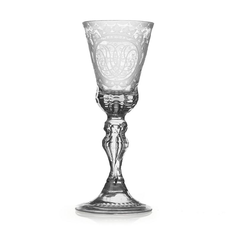 A English engraved and cut glass goblet, 18th Century.