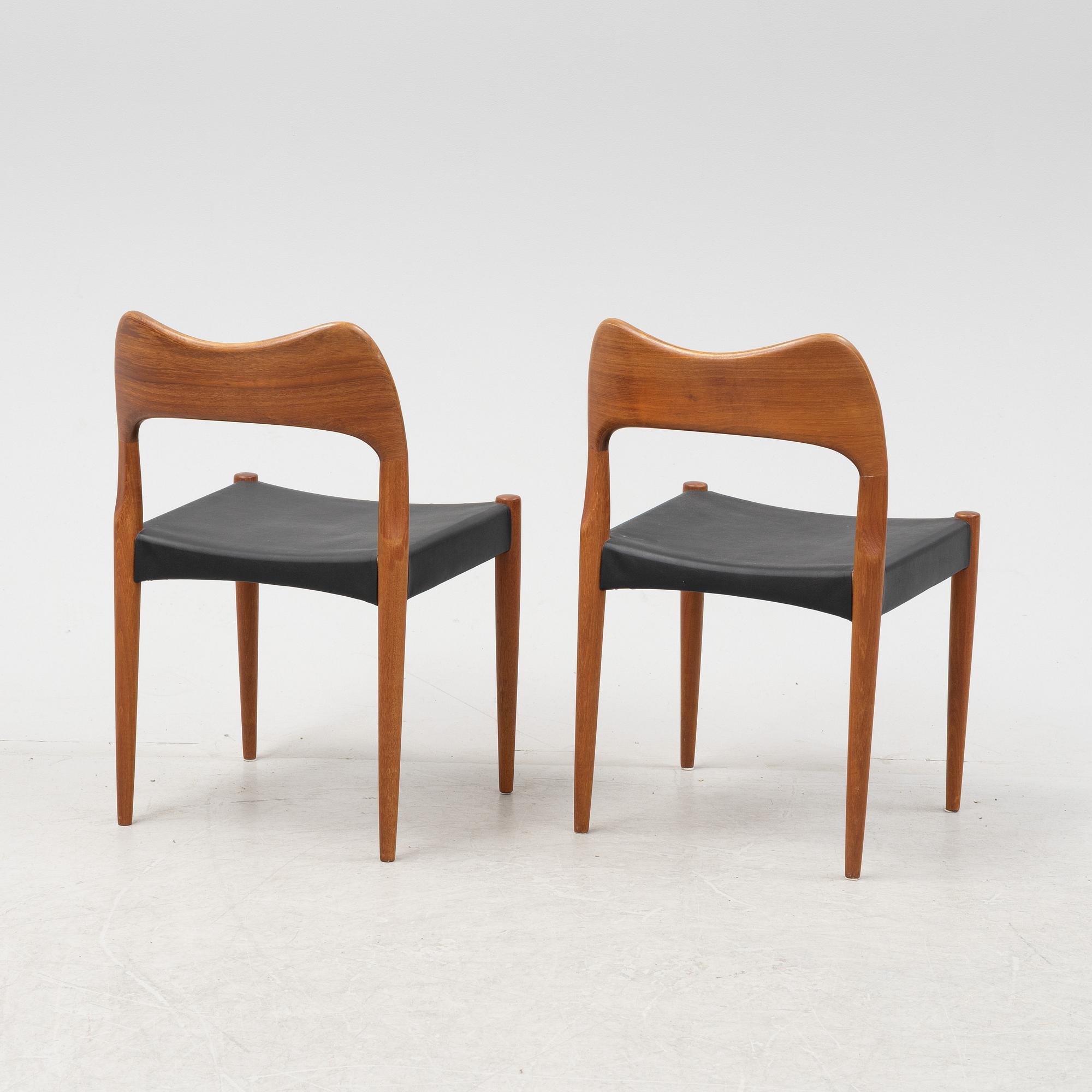 Arne Hovmand-Olsen, six teak chairs, Mogens Koch, Denmark, mid 20th Century.