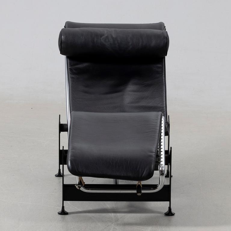 Charlotte Perriand, & Le Corbusier, vilstol, "LC4", Cassina, Italien.