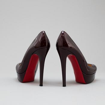 CHRISTIAN LOUBOUTIN, a pair of pumps, size 35,5.