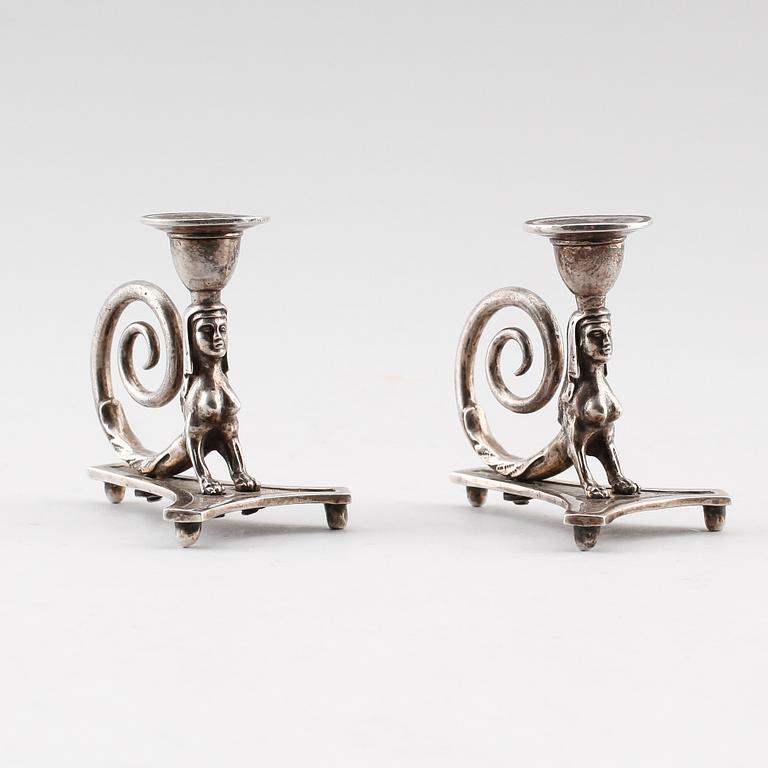 LJUSSTAKAR, 1 par, silver, Blau, empire.