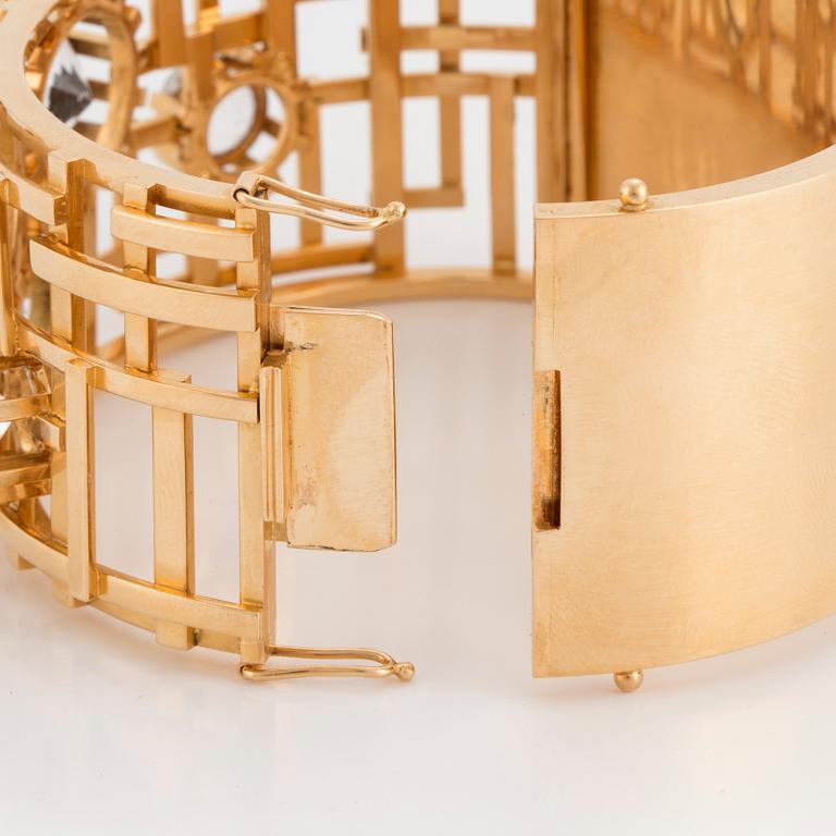 Claës E. Giertta, armring, Stockholm 1966, med fasettslipade bergkristaller, 18K.
