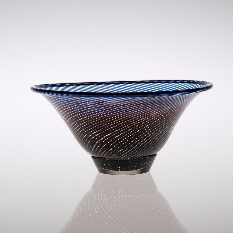 Edward Hald, An Edward Hald 'Slipgraal' glass bowl, Orrefors 1955.