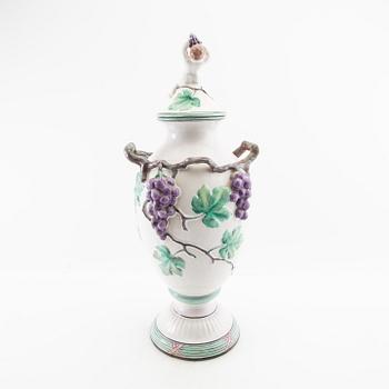 Urna med lock Rokoko-stil Rörstrand 1900-talets första hälft.