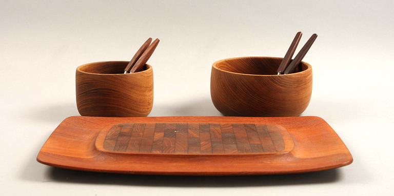 BRICKA, Jens H. Quistgaard samt SKÅLAR, 2 st och NÖTKNÄPPARE, 2 st, Sverige.