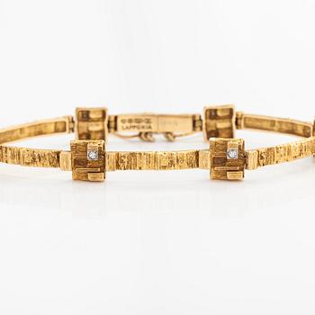 Björn Weckström, an 18K gold 'Diamond etapes' bracelet with single-cut diamonds, Lapponia 1975.