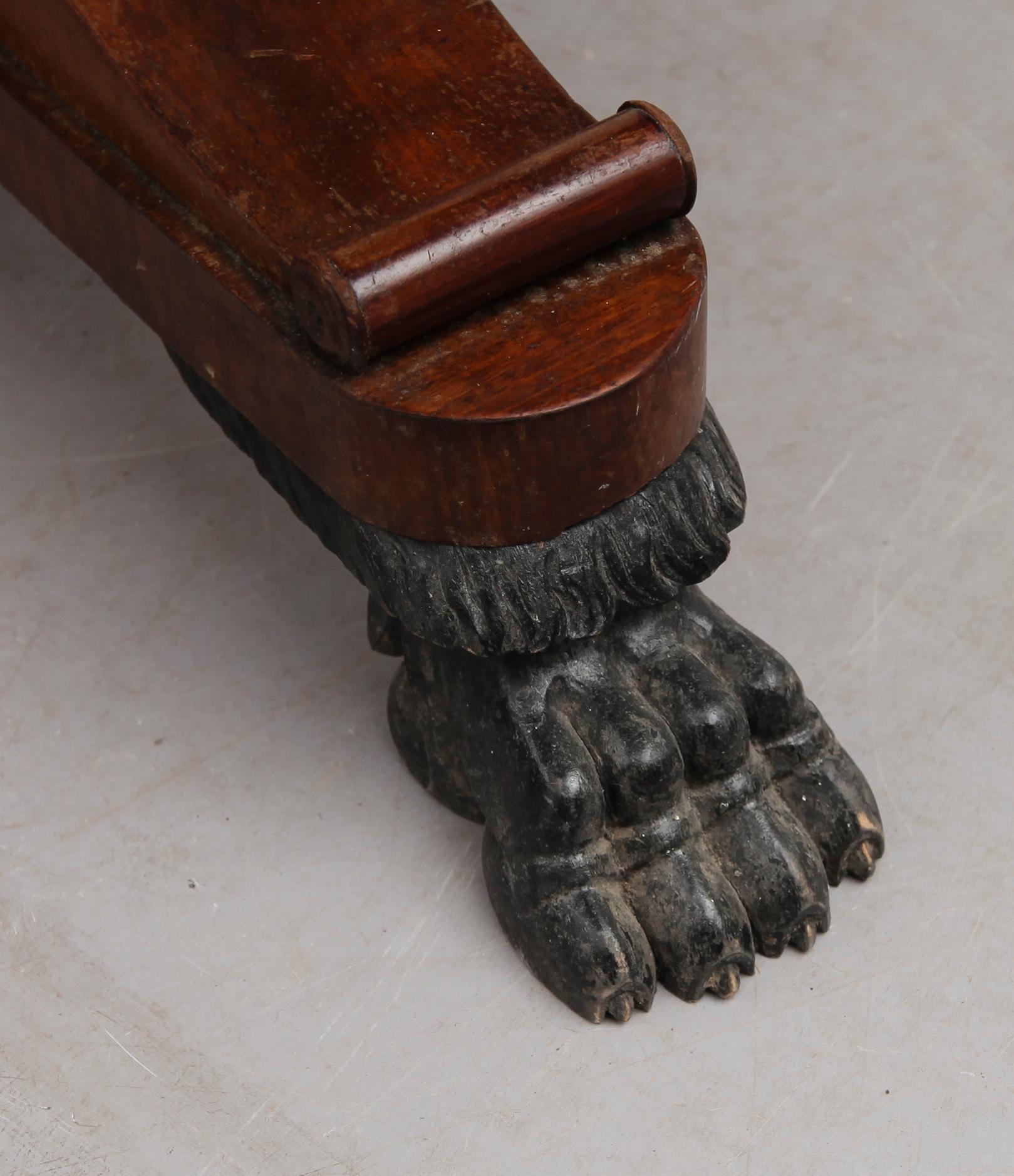 BORD, Karl Johan, 1800-talets mitt.