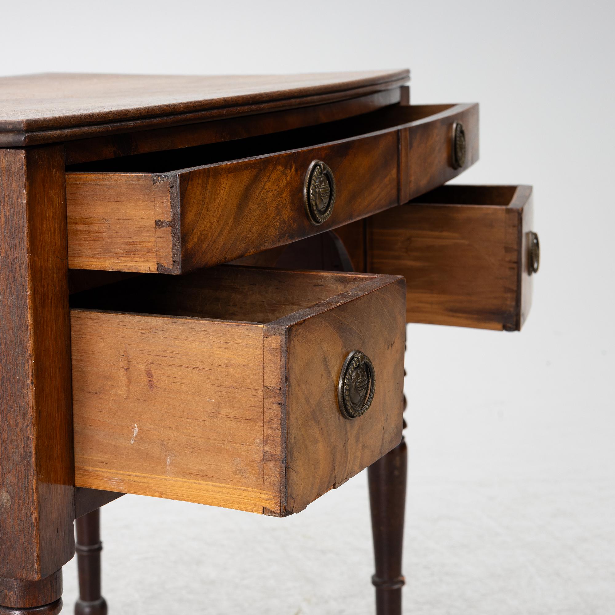 A ladie's desk, 19th century.