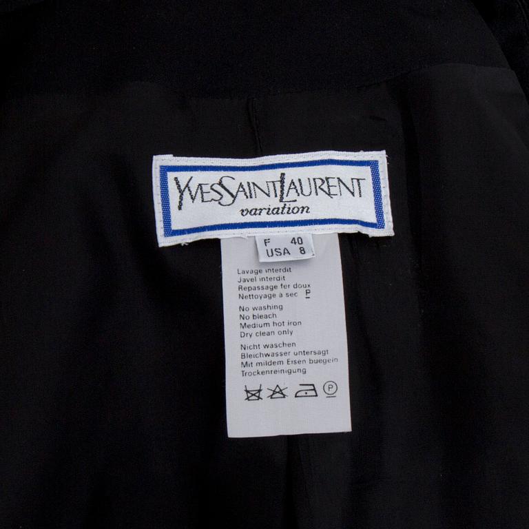 KAVAJ, Yves Saint Laurent, storlek 40.