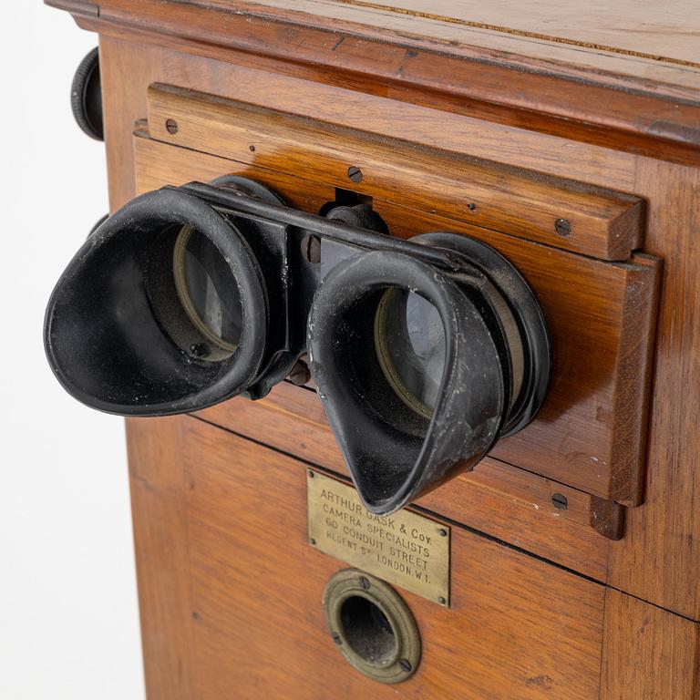 Stereoskåp, omkring 1900.