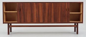 SIDEBOARD, "Arild", Nils Jonsson, Troeds industrier, Bjärnum. 1900-talets mitt.