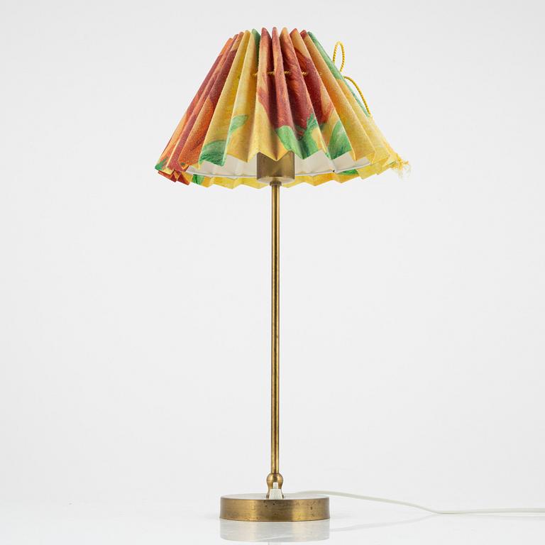 Josef Frank, a model 2332 brass table light, Firma Svenskt Tenn.
