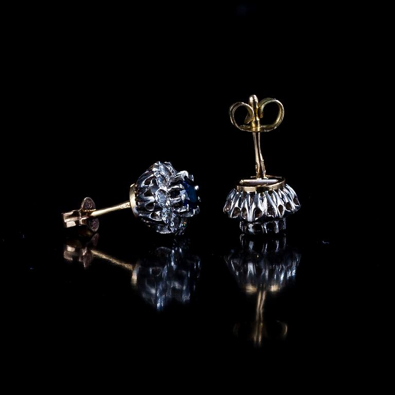 SMYCKESSET, guld 14K, safirer med briljantslipade diamanter.  Finska stämplar. Tot. vikt 6,3 g.