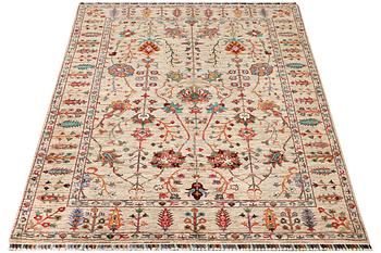 A Ziegler design carpet, c. 240 x 172 cm.