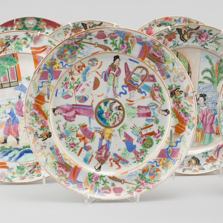 A set of ten different Chinese Kanton porcelain plates, 19th century.