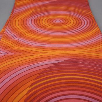 TEXTIL, bomull, Verner Panton för Mira-X, daterad 1982.