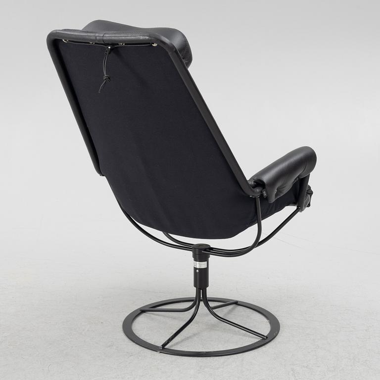 Bruno Mathsson, snurrfåtölj "Jetson", DUX. 2000-tal.