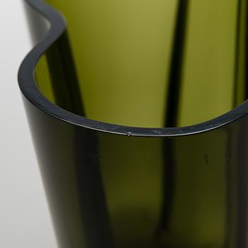 Alvar Aalto, a '3030' vase signed Alvar Aalto 3030.