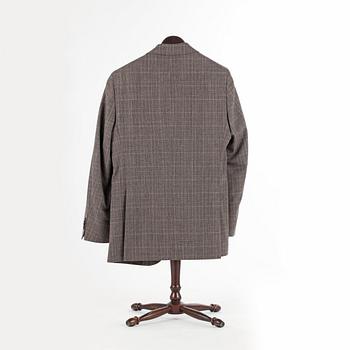 EDUARD DRESSLER, a glencheck woolblend suit consisting of jacket and pants. Size 52.