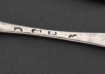 6 English silver spoons, 18th century.