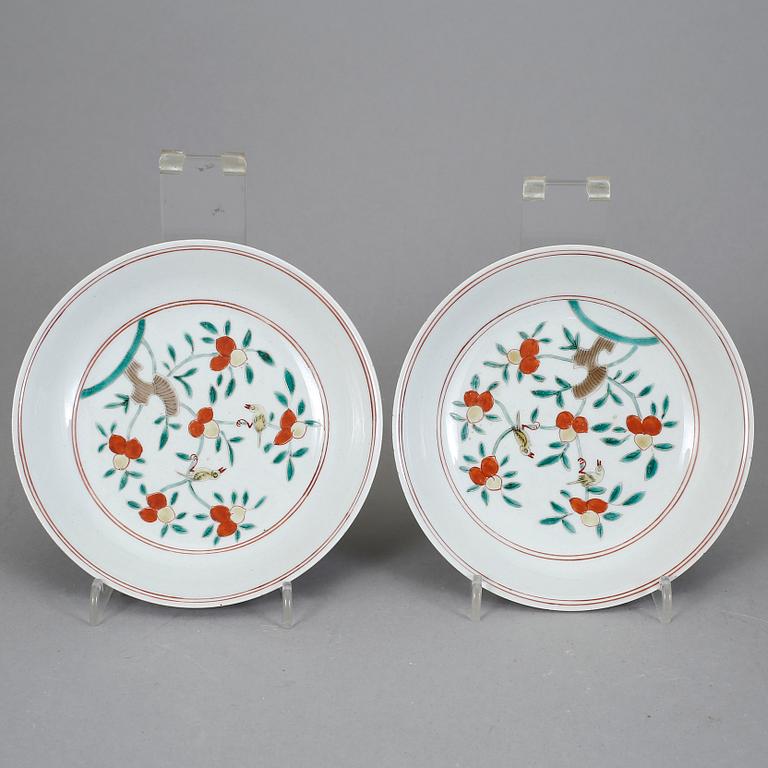 SKÅLFAT, 2 stycken, porslin, Kina, Jiajings märke, 1900-tal.