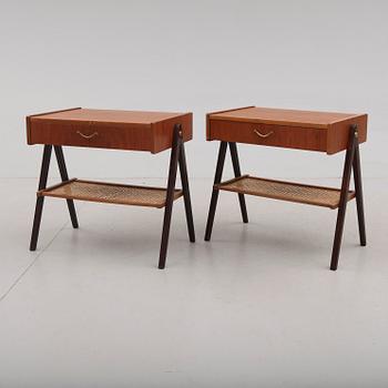 SÄNGBORD, 1 par, 1900-talets mitt.