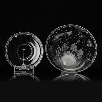 Edward Hald, a Swedish Grace "Fyrverkeri" (Fireworks) engraved glass bowl with a plate, Orrefors, Sweden, 1925, model 248.