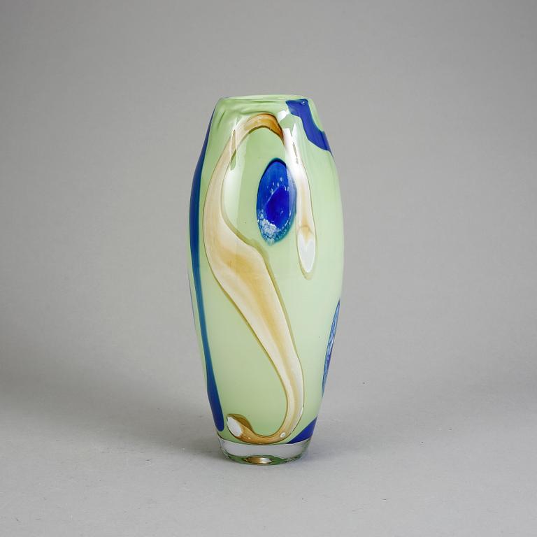VAS, glas. Möjligen Italien, 1900-talets sista kvartal.