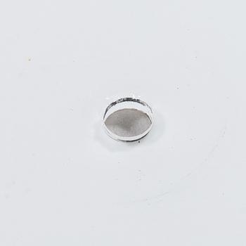 Arne Jacobsen, kattovalaisin "Stelling pendant" Louis Poulsen Tanska, 2002.