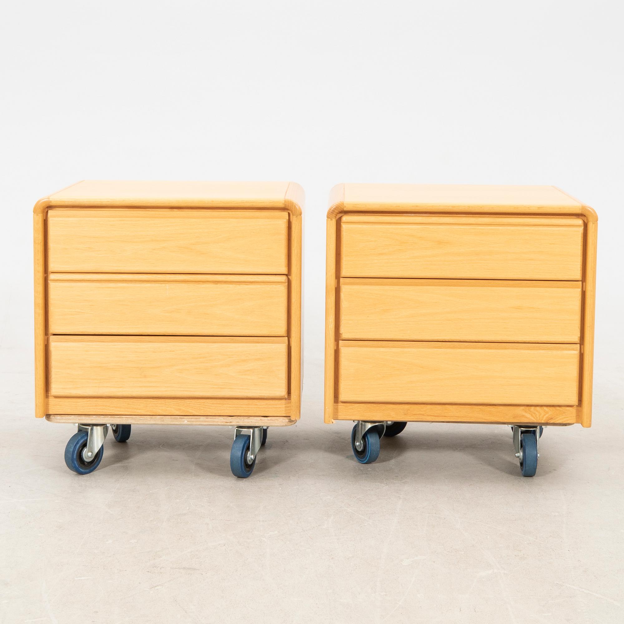 Bedroom furniture set, 4 pieces, late 20th century.