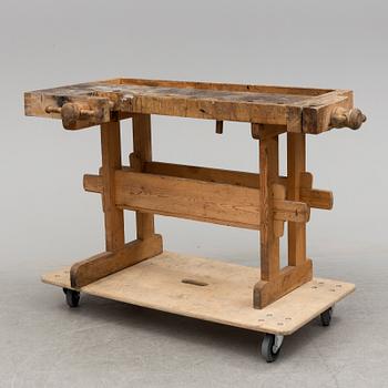 HYVELBÄNK, 1900-talets mitt.