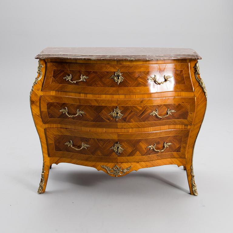 A SWEDISH ROCOCO CHEST OF DRAWERS, Mathias Engström (furniture carpenter in Stockholm 1758-1797).