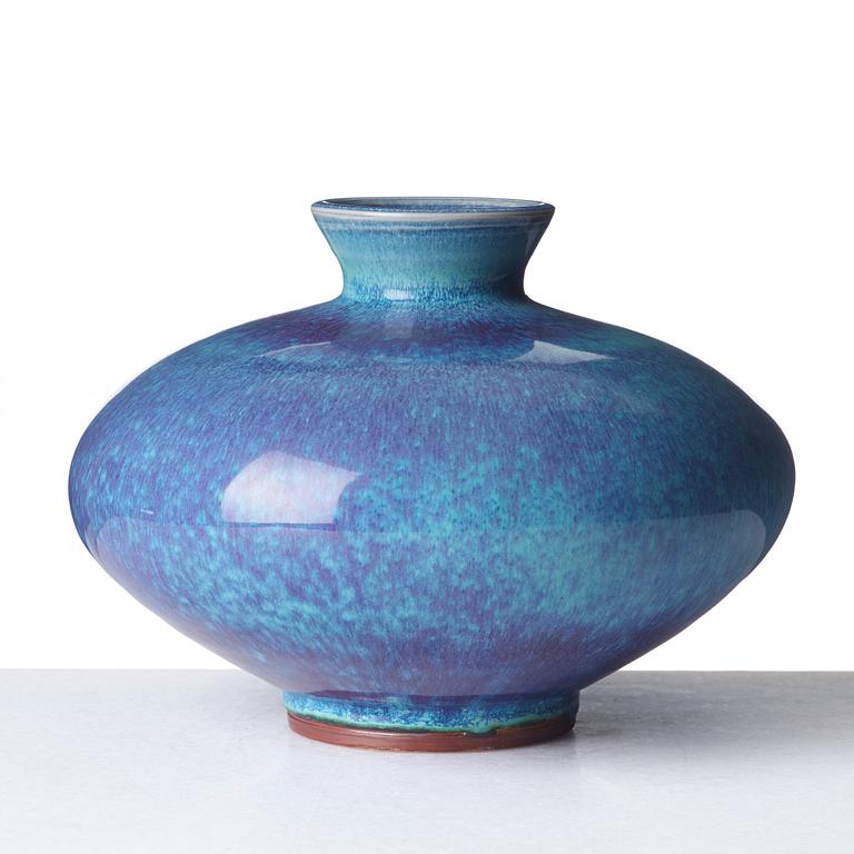 Berndt Friberg, a stoneware vase, Gustavsberg studio, Sweden 1972.