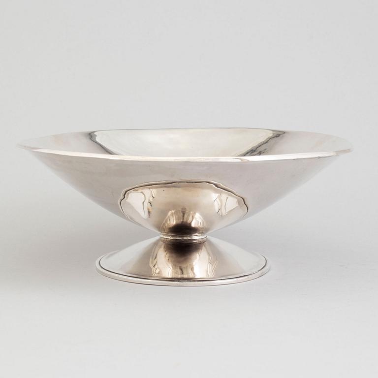 AXEL CARLSON SILVERCARLSON, a silver bowl from Stockholm, 1958.