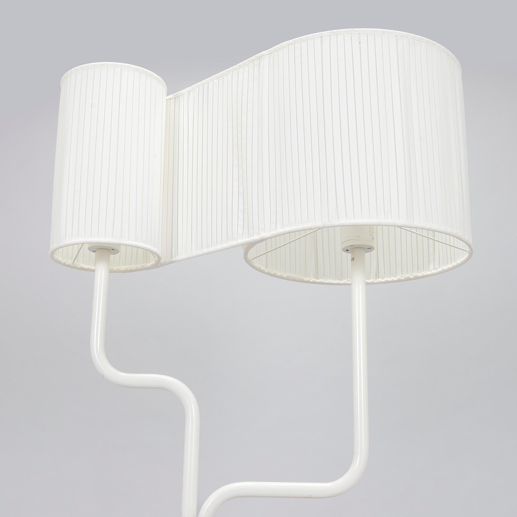 Anna Kraitz, lattiavalaisin "Anna's Golvlampa" Bsweden, Ruotsi.