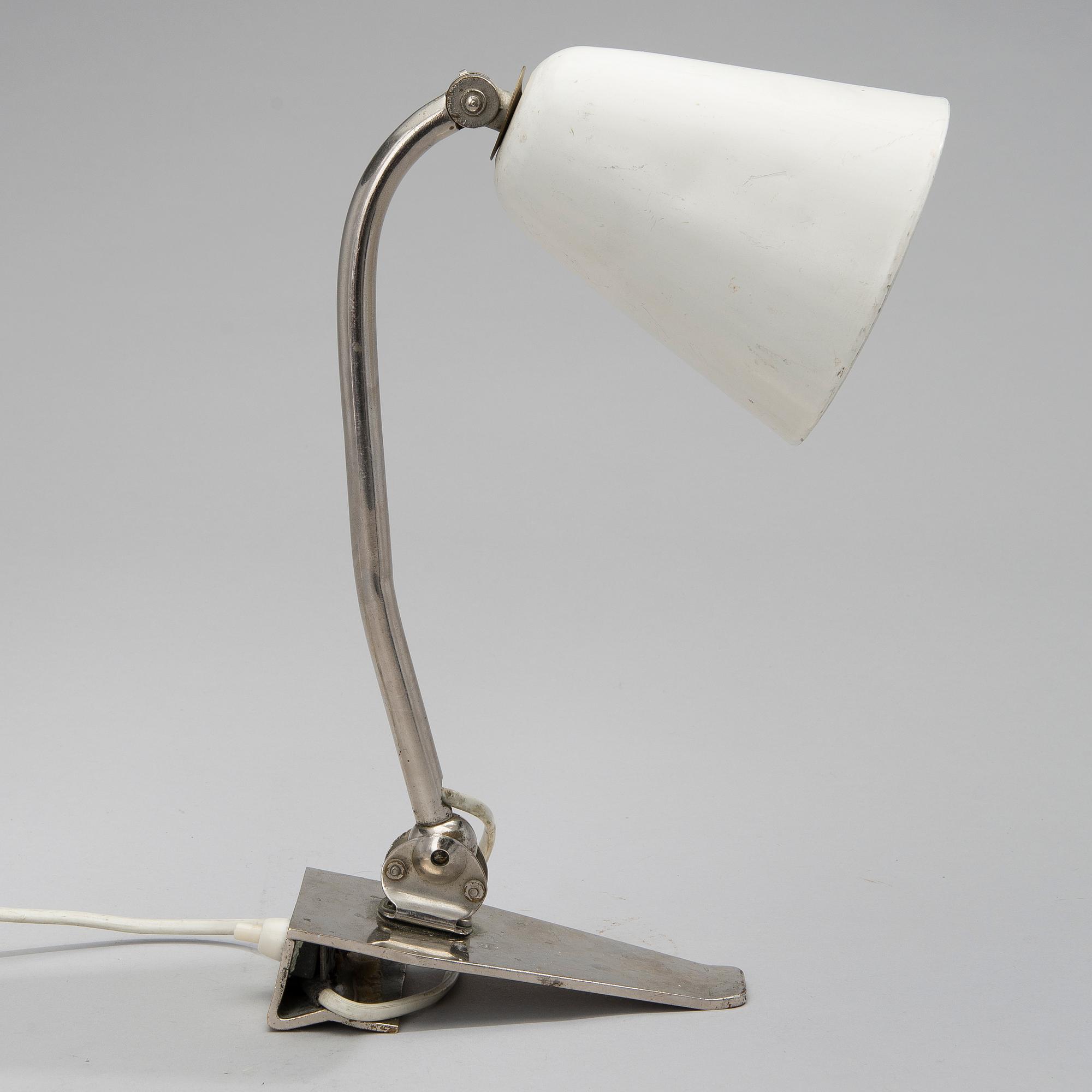 ALVAR AALTO, BORDSLAMPA. Från Pemars sanatorium. 1930-tal.