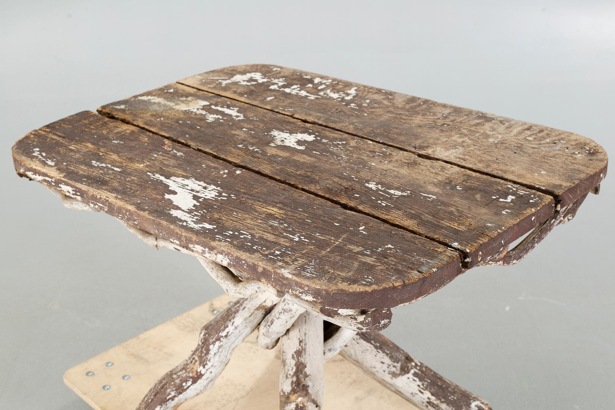 TRÄDGÅRDSBORD, 1900-talets första hälft.