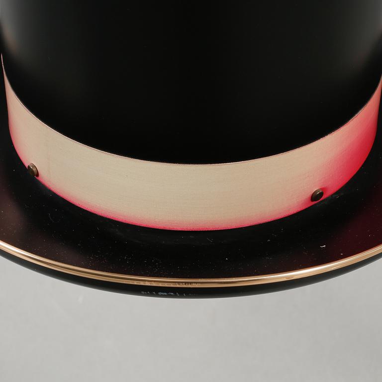 TAKLAMPA, Hans Agne Jakobsson AB, Markaryd, 1900-talets andra hälft, höjd 25 cm.