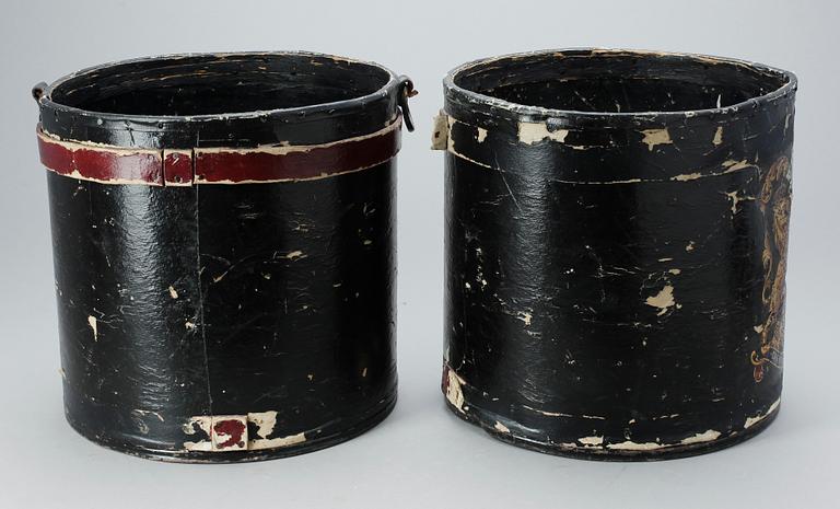 PAPPERKORGAR, 2 st, 1900-tal.