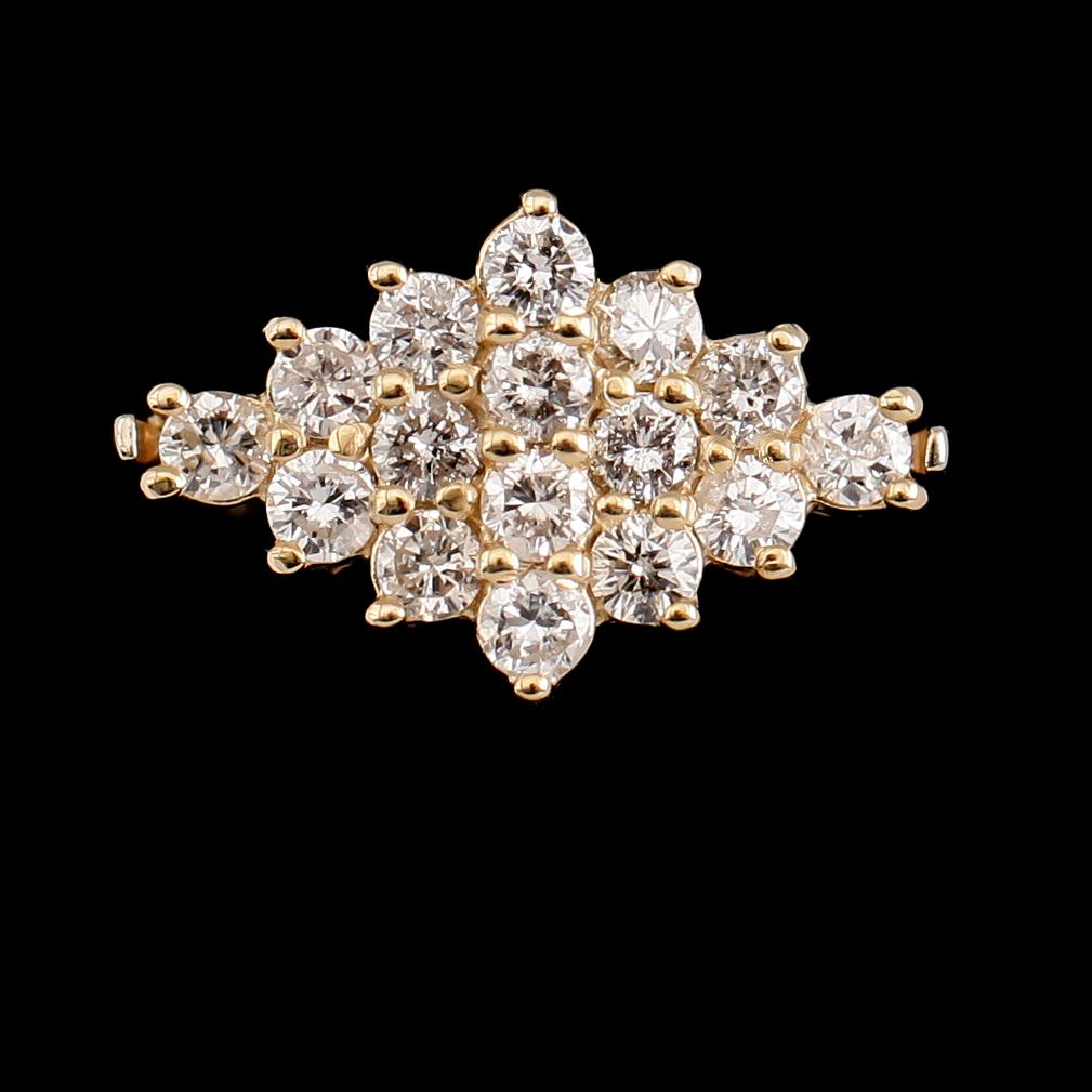 RING, 14 k guld, briljantslipade diamanter tot ca 1.28 ct.