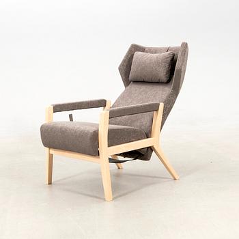 Roger Persson, armchair "Select wood" Swedese, 21st century.