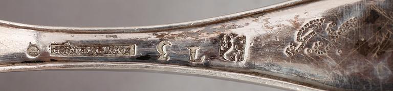 SOPPSLEV, silver, otydliga stämplar 1825. Total vikt 154 g.